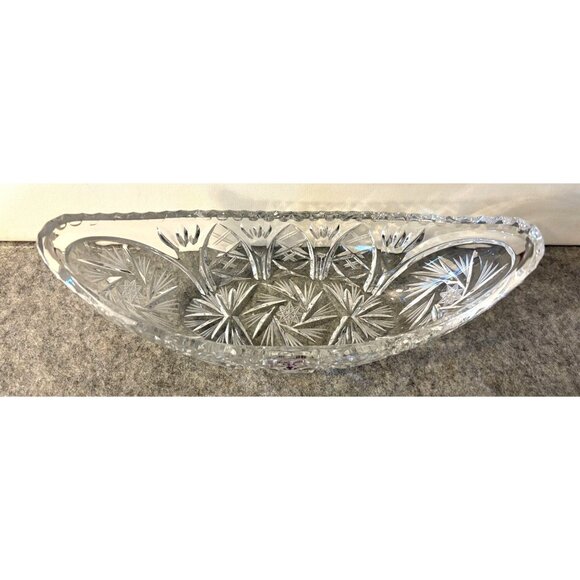Vintage Poedbrady Bohemian Crystal 8point Star Pinwheel Design oval Boat Shape B - Picture 3 of 7